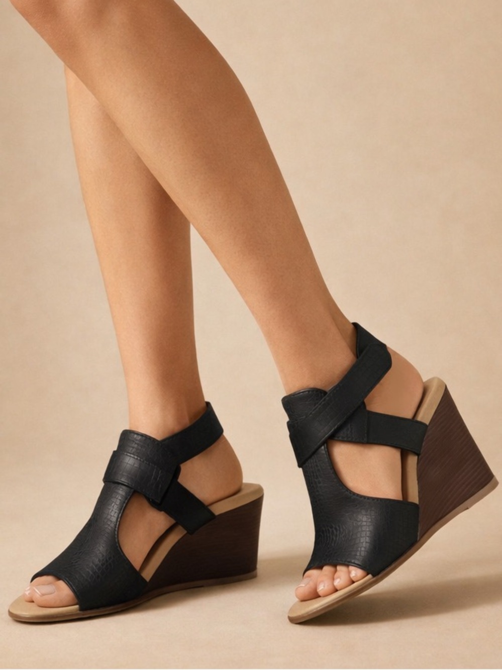 Dr. Scholl’s Black Comfort Wedge Sandals Adjustable Straps Size 6
